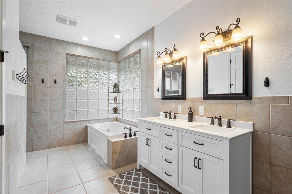 NORTH PASSAGE - Residential