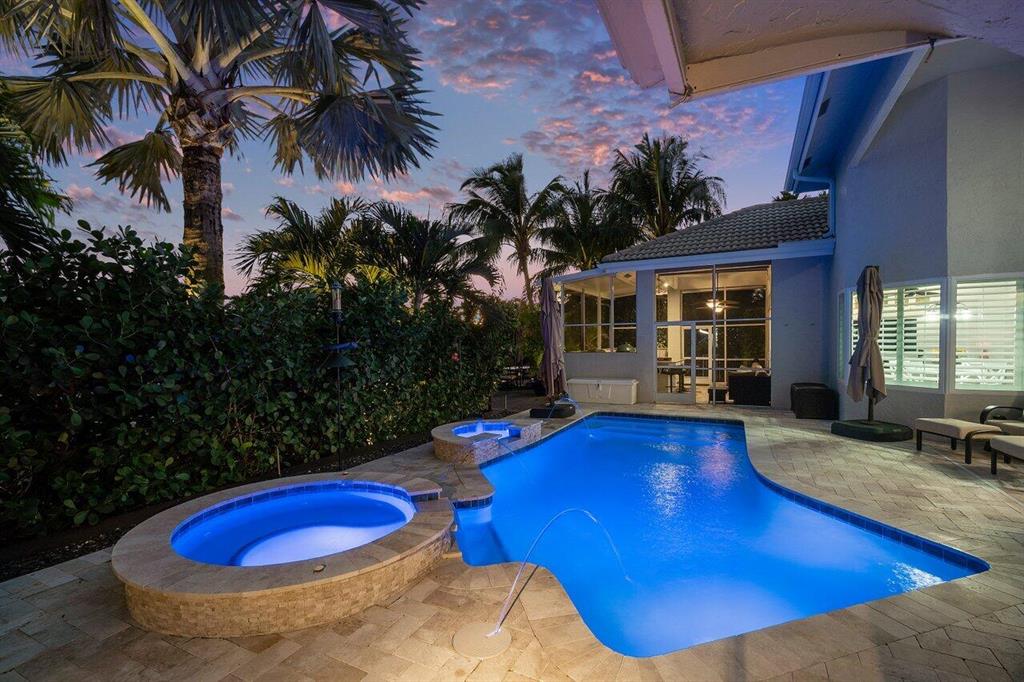 NORTH PASSAGE - Residential