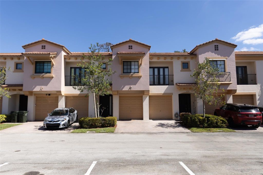 Photo of 6134 Grand Cypress Circle #6134, Pompano Beach, FL 33073 (MLS # F10555711)