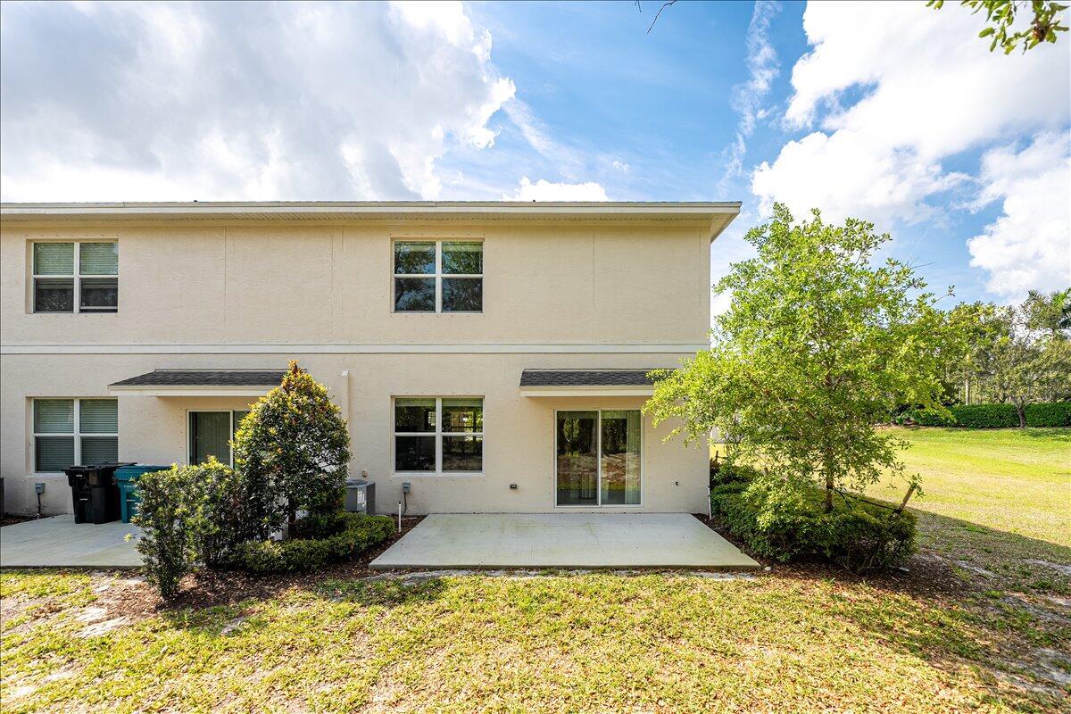 VIZCAYA FALLS PLAT 3 - Residential