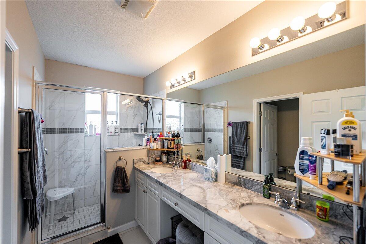 VIZCAYA FALLS PLAT 3 - Residential