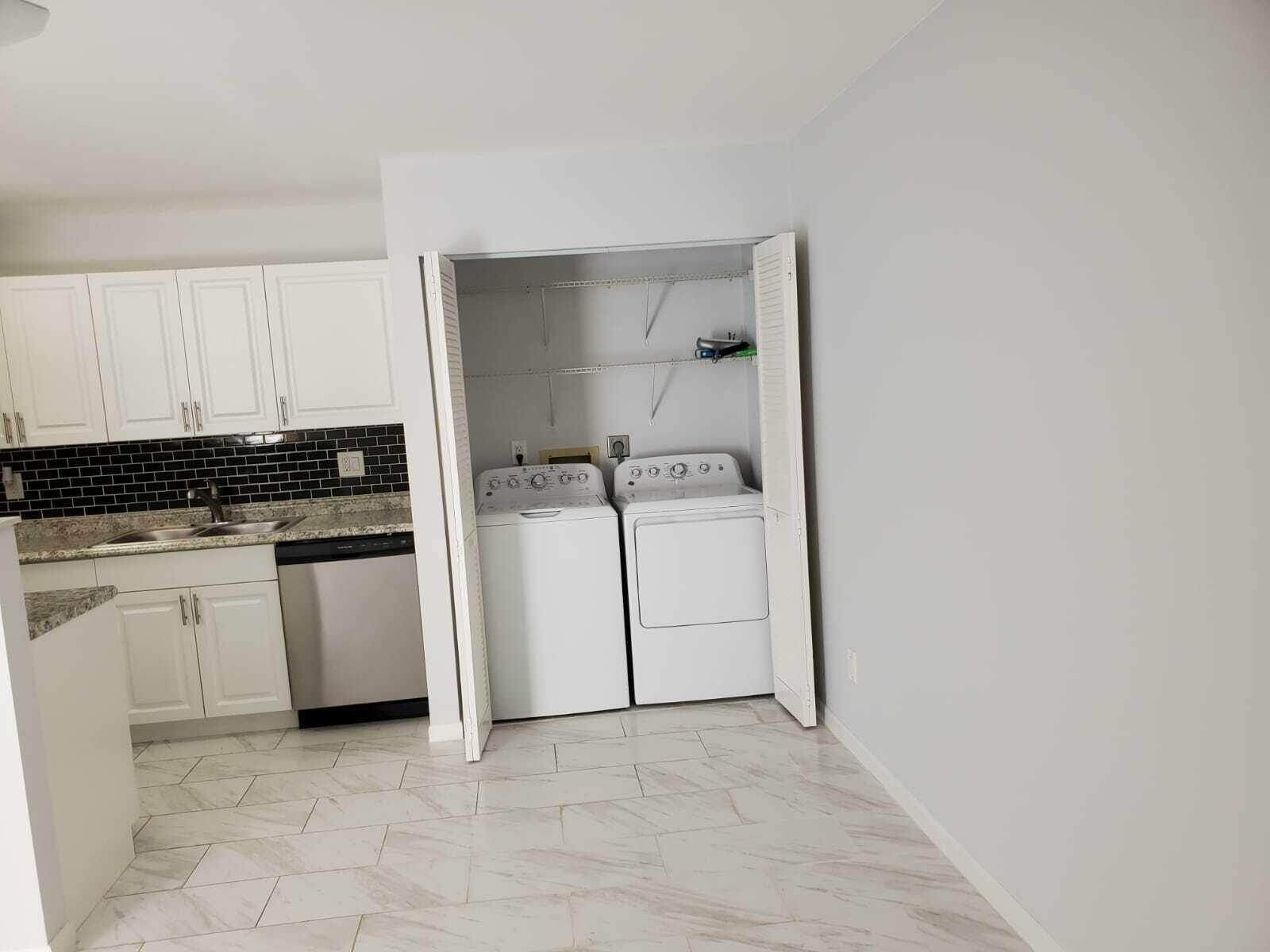 EDEN PLACE COND DECL FILED 9-23-83 - Residential