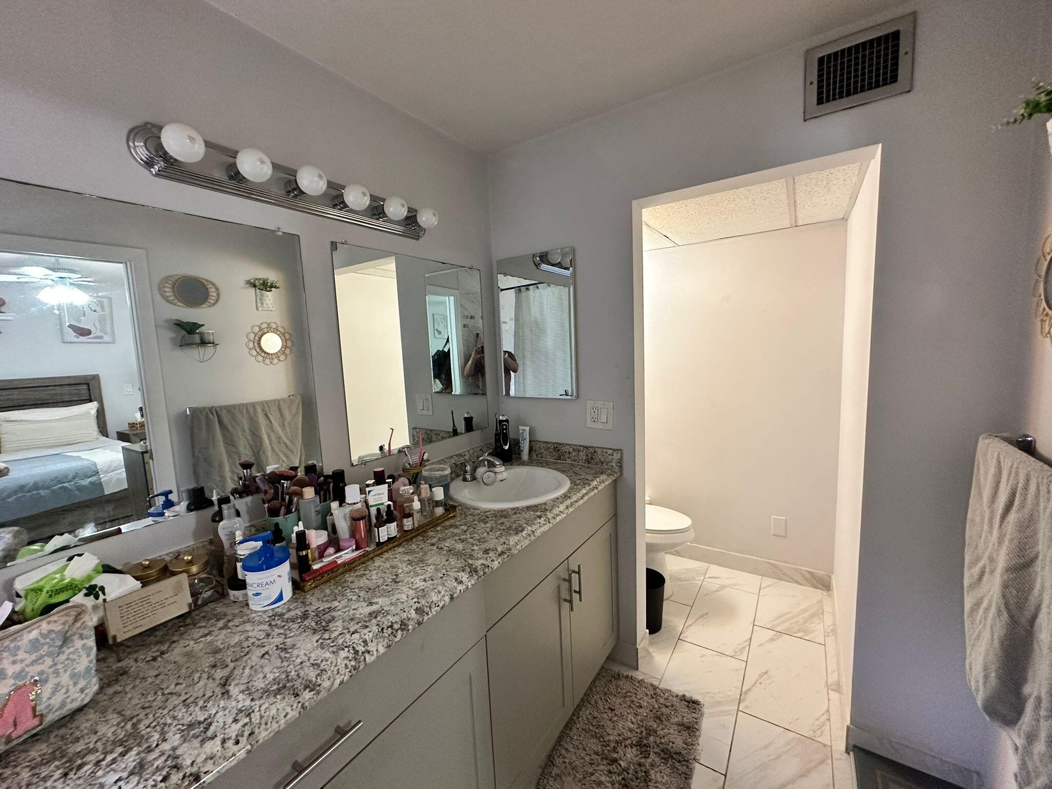 EDEN PLACE COND DECL FILED 9-23-83 - Residential