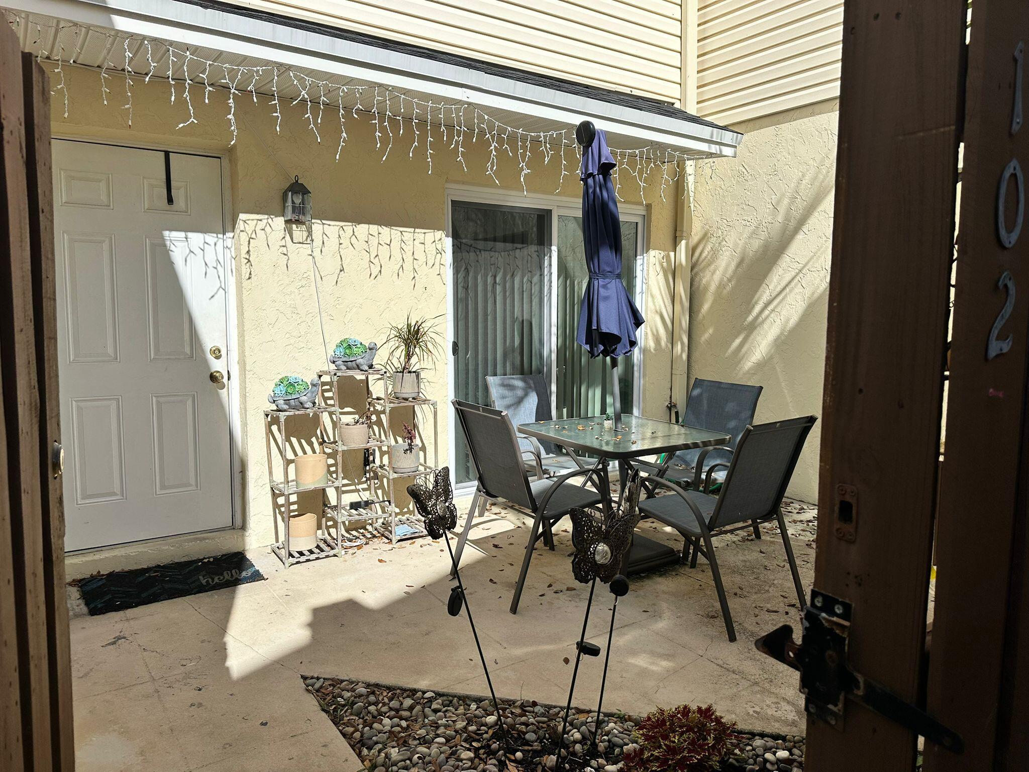 EDEN PLACE COND DECL FILED 9-23-83 - Residential