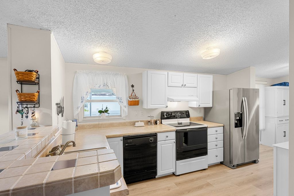 Photo of 8199 SE Eagle Avenue, Hobe Sound, FL 33455 (MLS # R11131352)