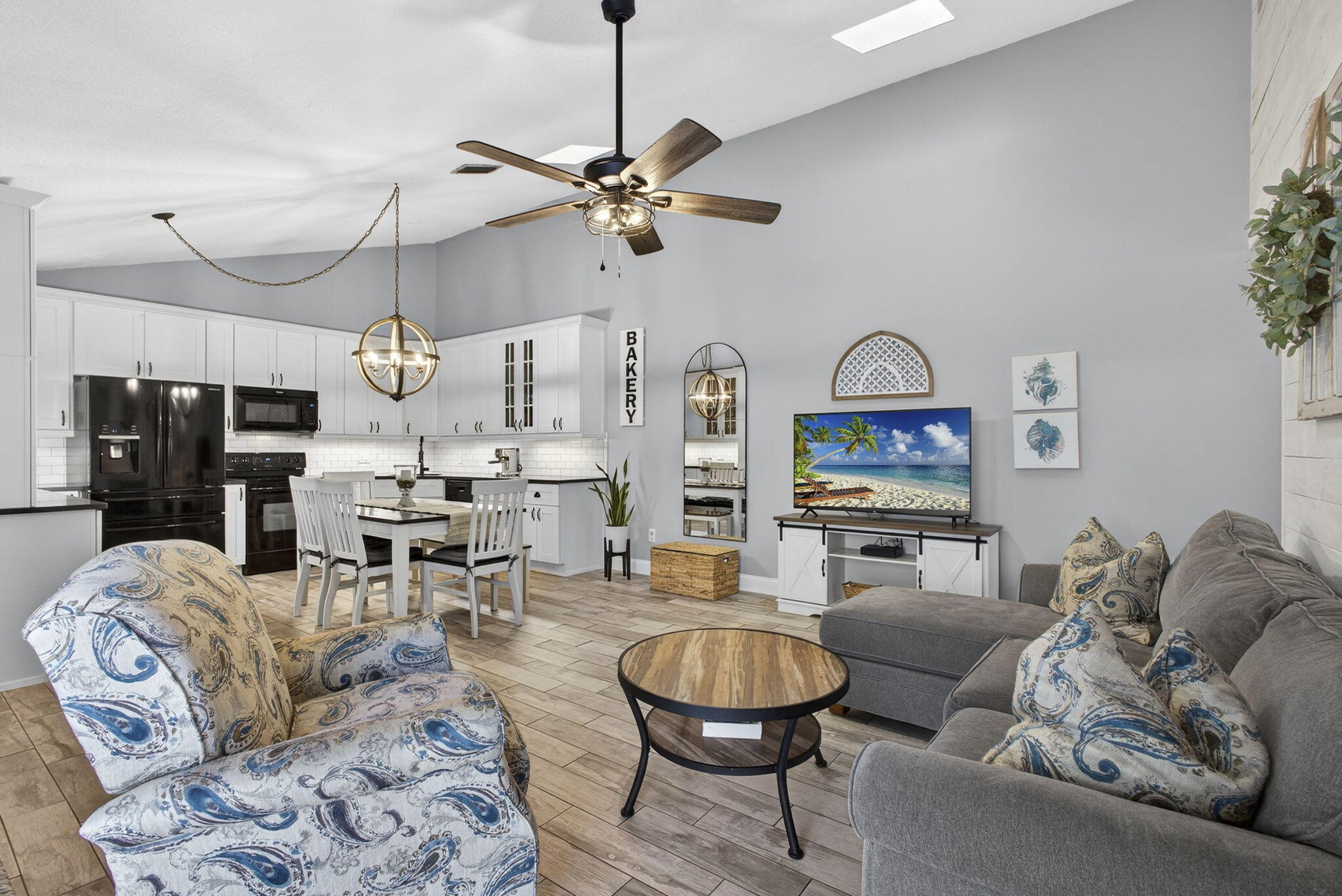 5602 GOLDEN EAGLE Circle
