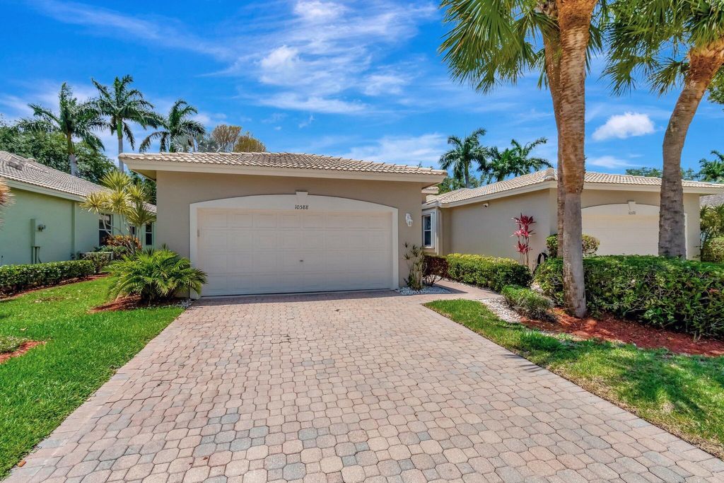 Photo of 10588 Royal Caribbean Circle, Boynton Beach, FL 33437 (MLS # R11091827)