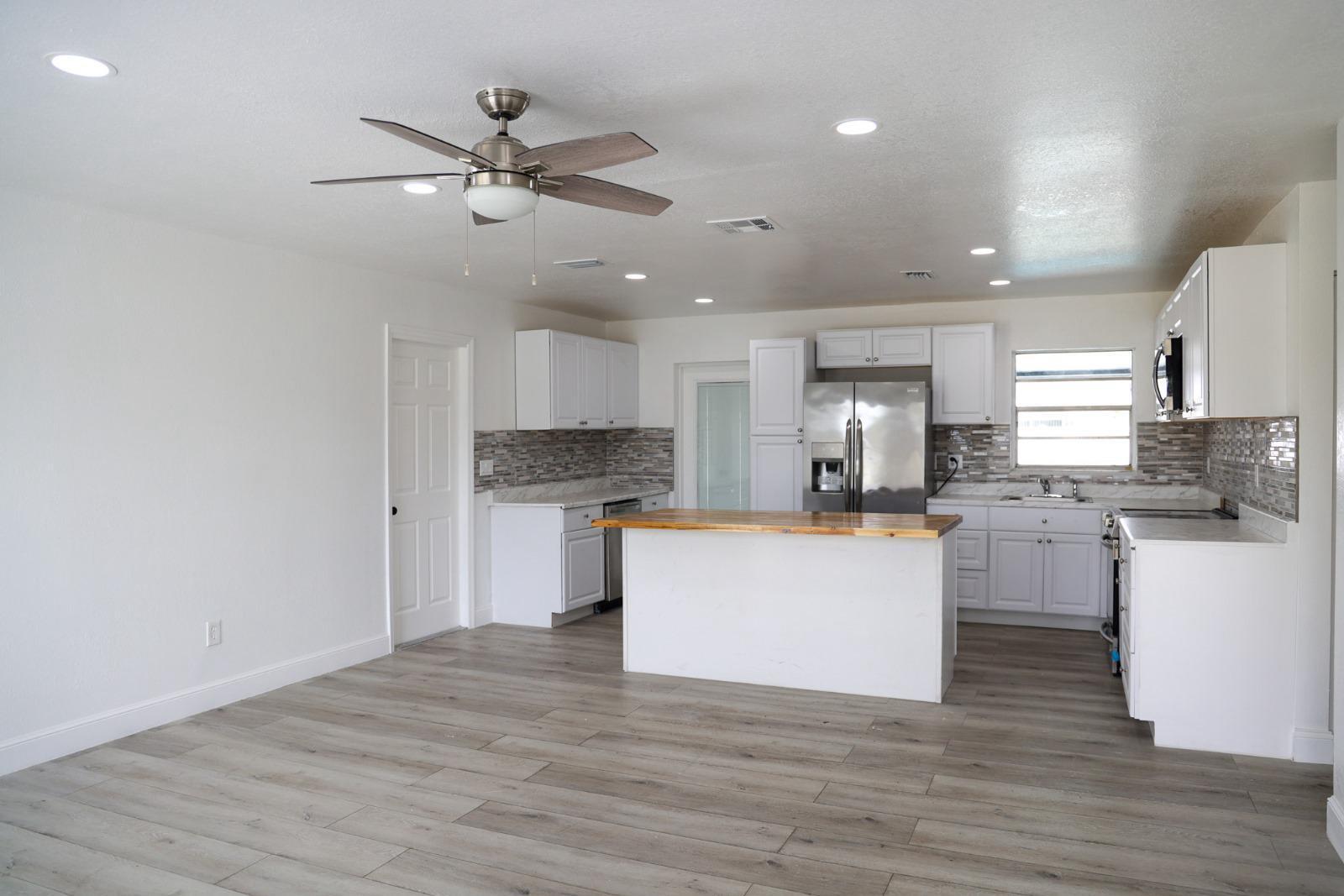 APOLLO BEACH UNIT ONE PART ONE - Residential