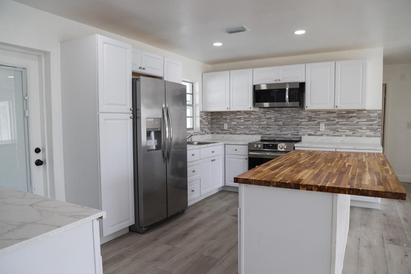 APOLLO BEACH UNIT ONE PART ONE - Residential