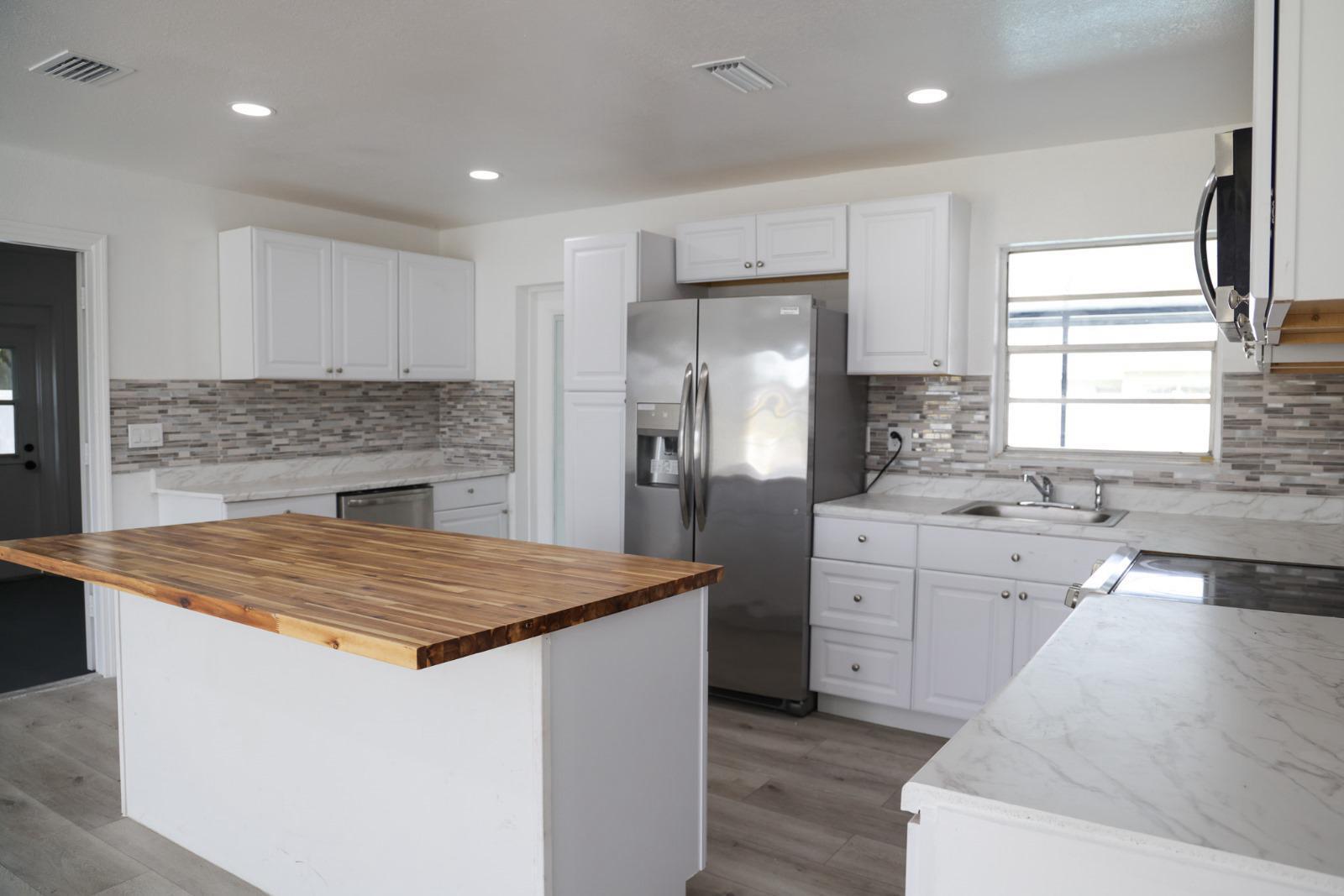 APOLLO BEACH UNIT ONE PART ONE - Residential