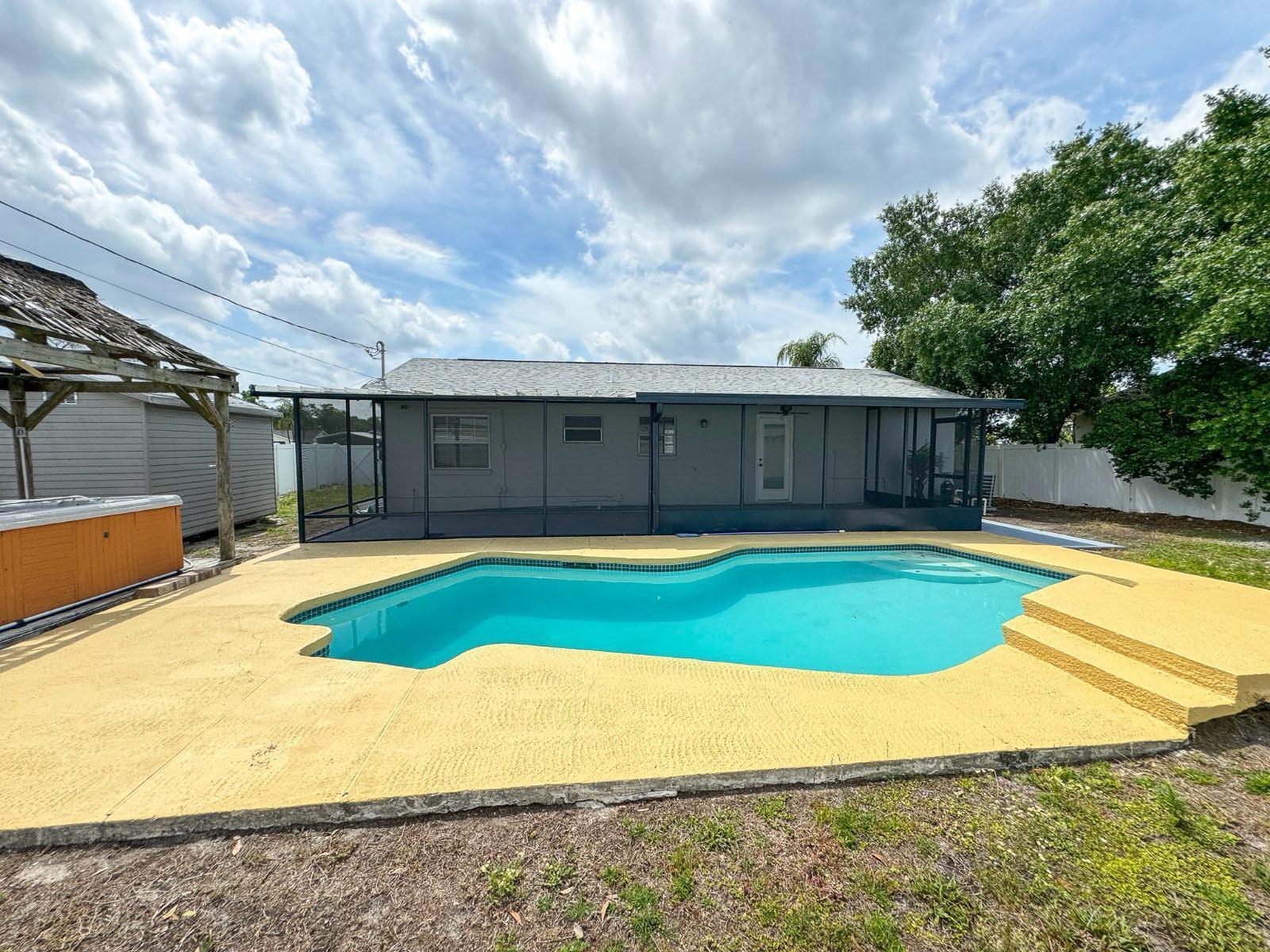 APOLLO BEACH UNIT ONE PART ONE - Residential