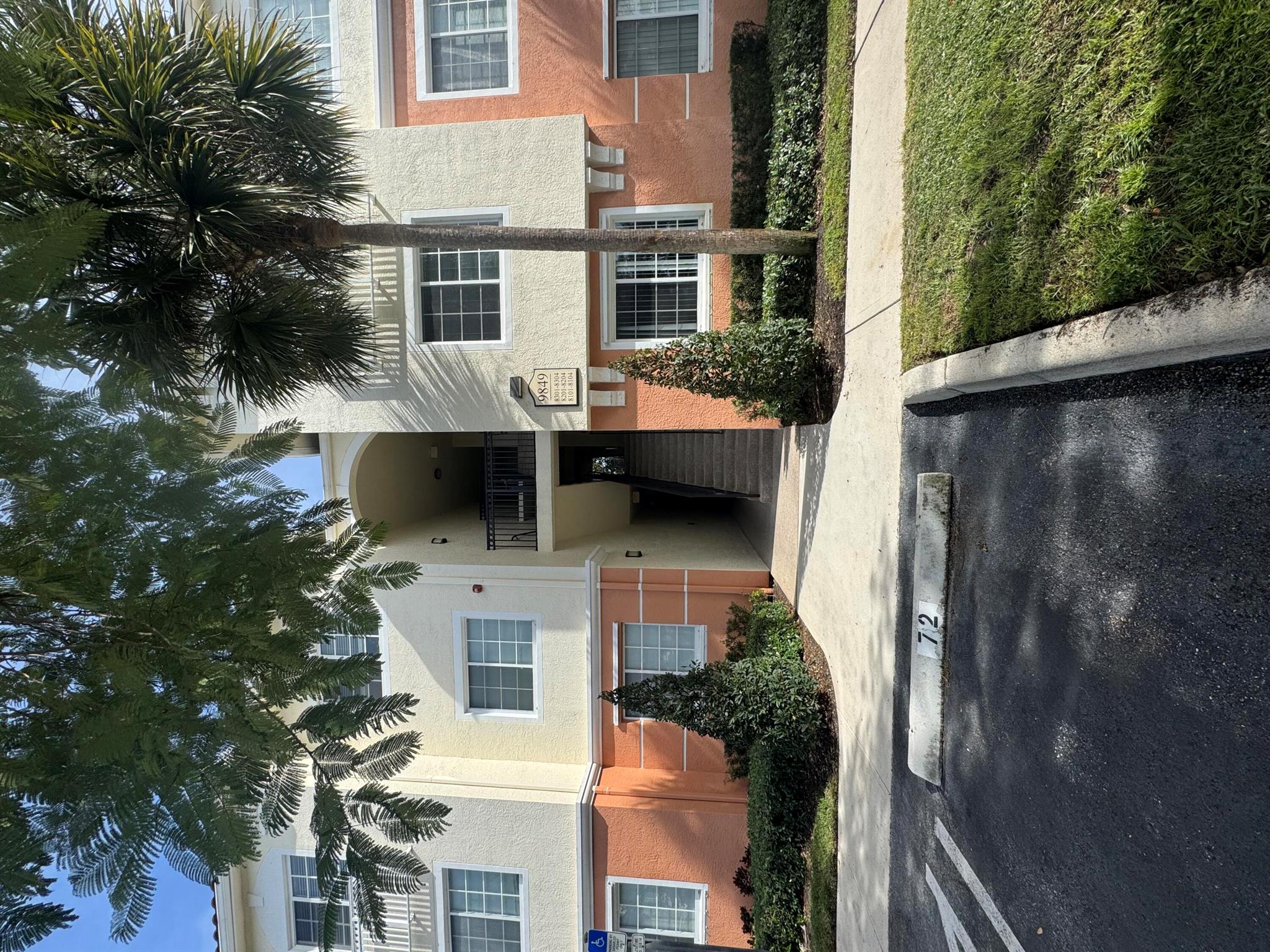 Nicely kept and move in ready 2nd floor unit in conveniently located gated community. Water included. Clubhouse, pool, rec room and fitness center. Can be rented furnished or unfurnished. Owner looking for verifiable income and good credit.