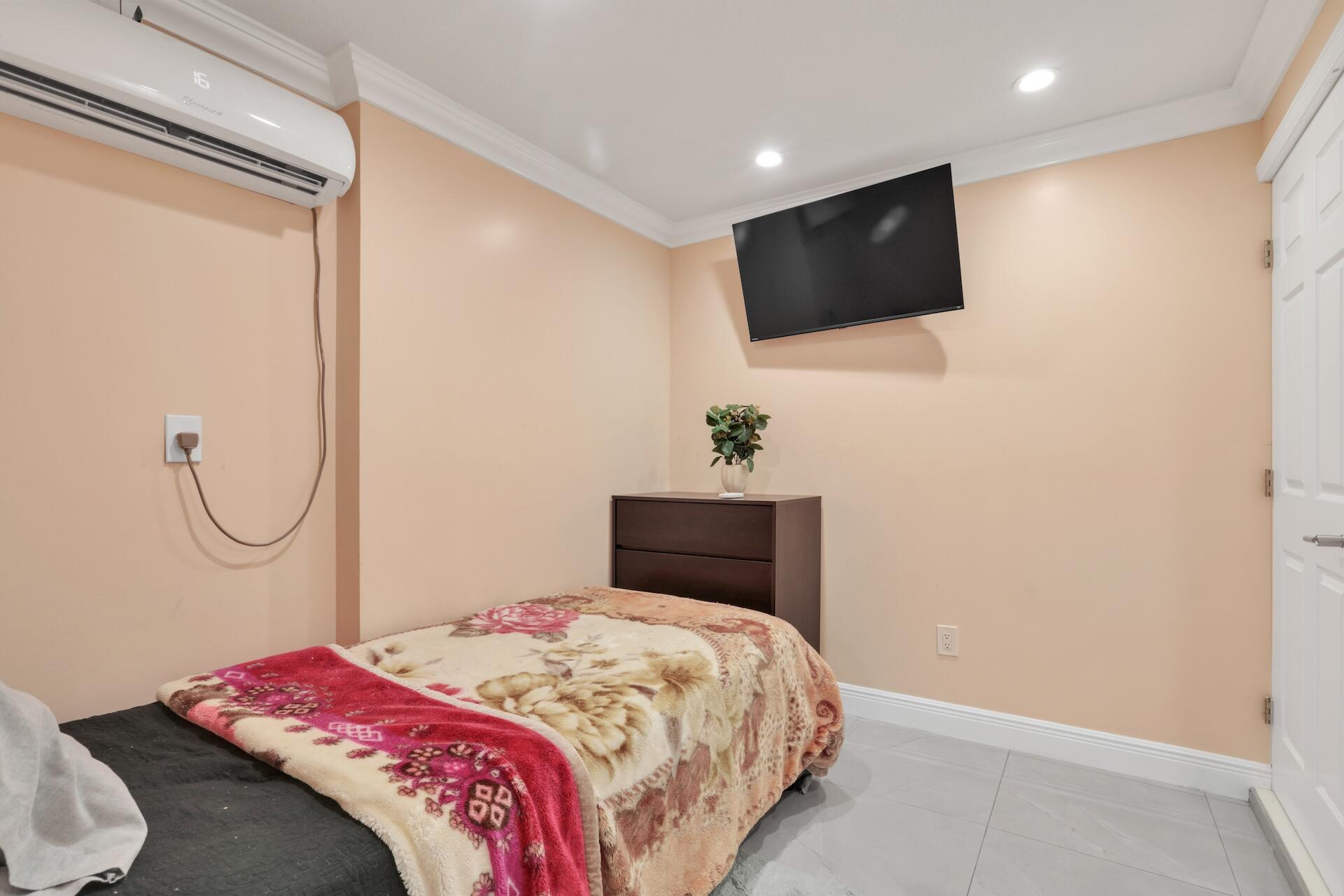 PALM BEACH FARMS CO PL NO 3 - Residential