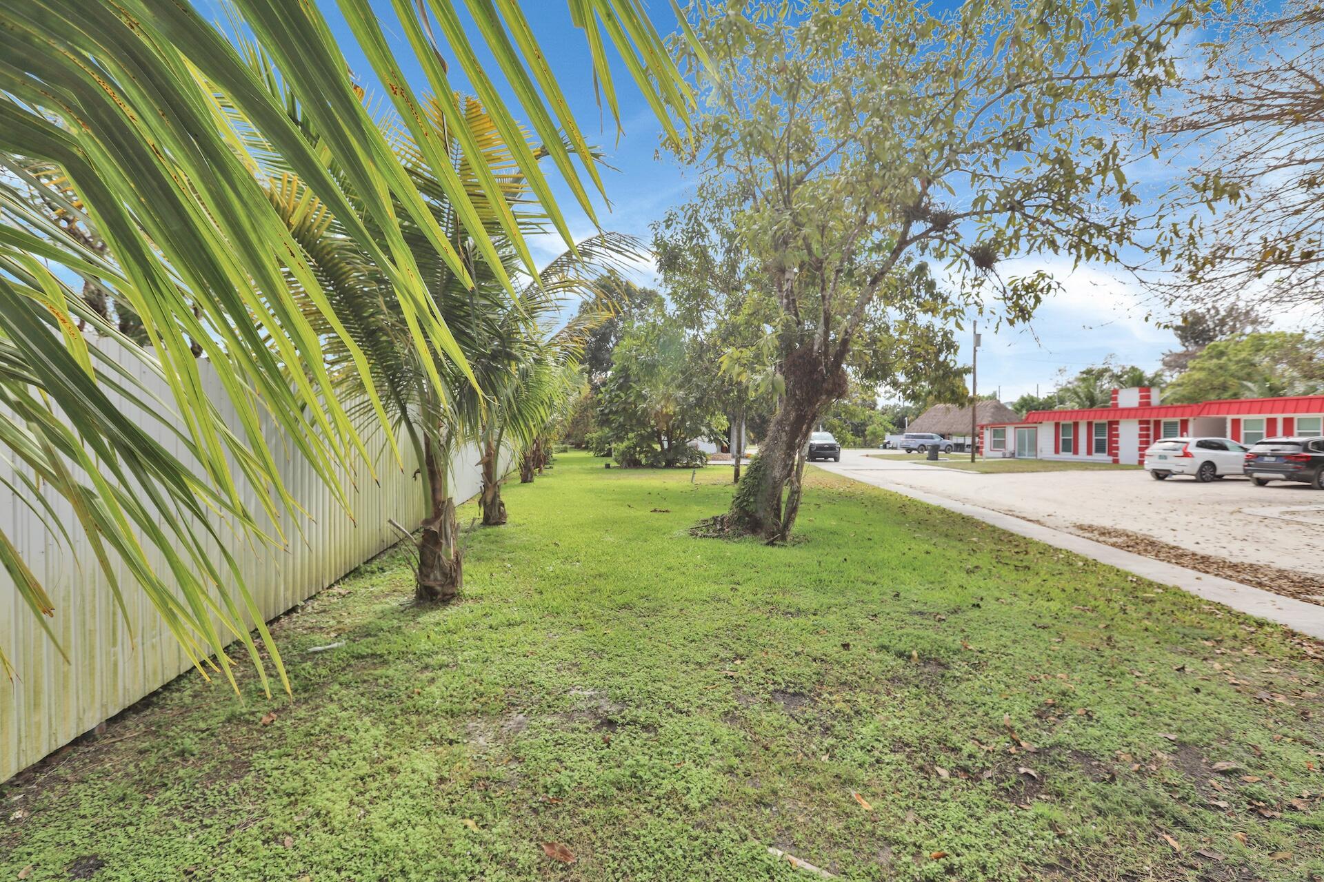 PALM BEACH FARMS CO PL NO 3 - Residential