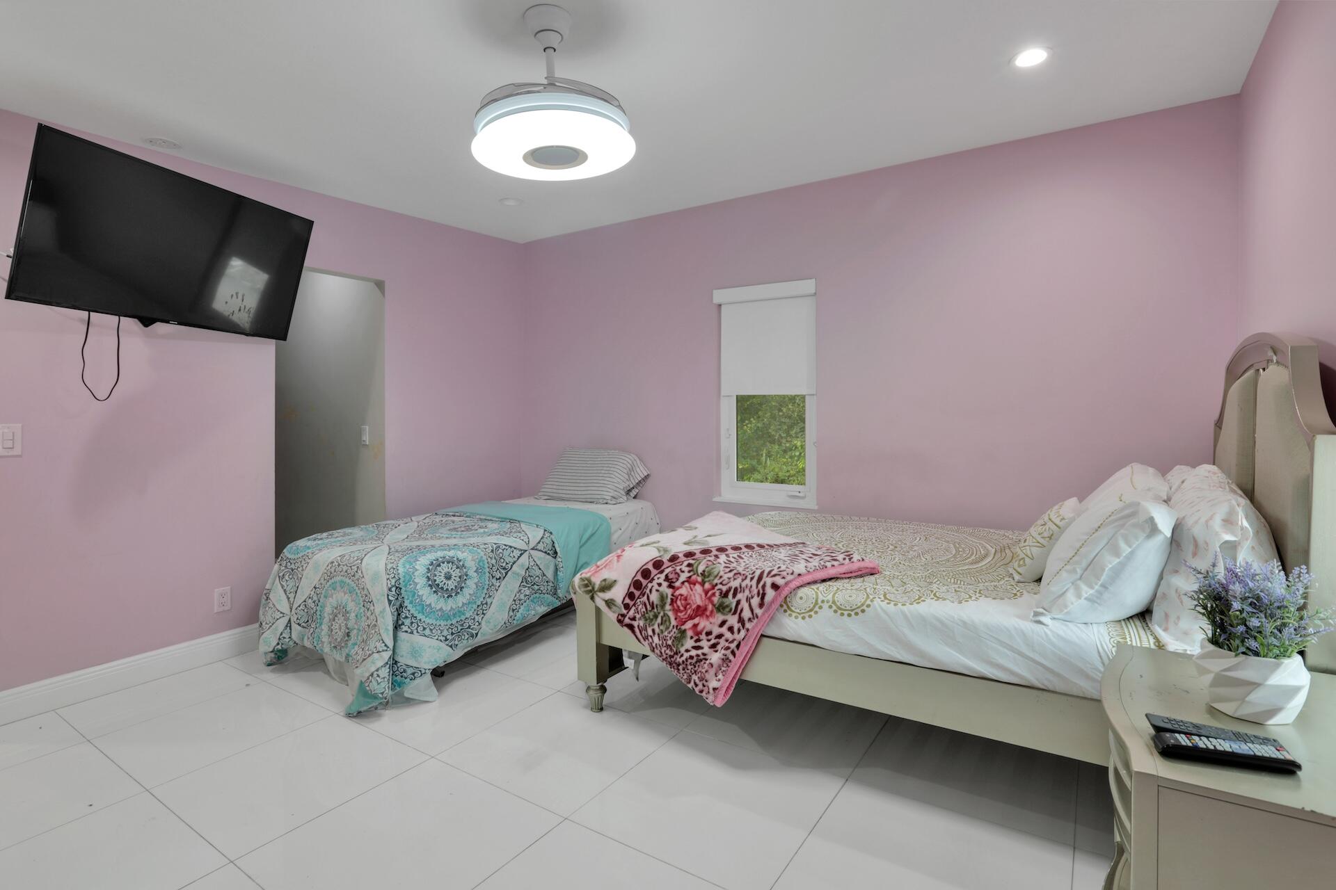 PALM BEACH FARMS CO PL NO 3 - Residential