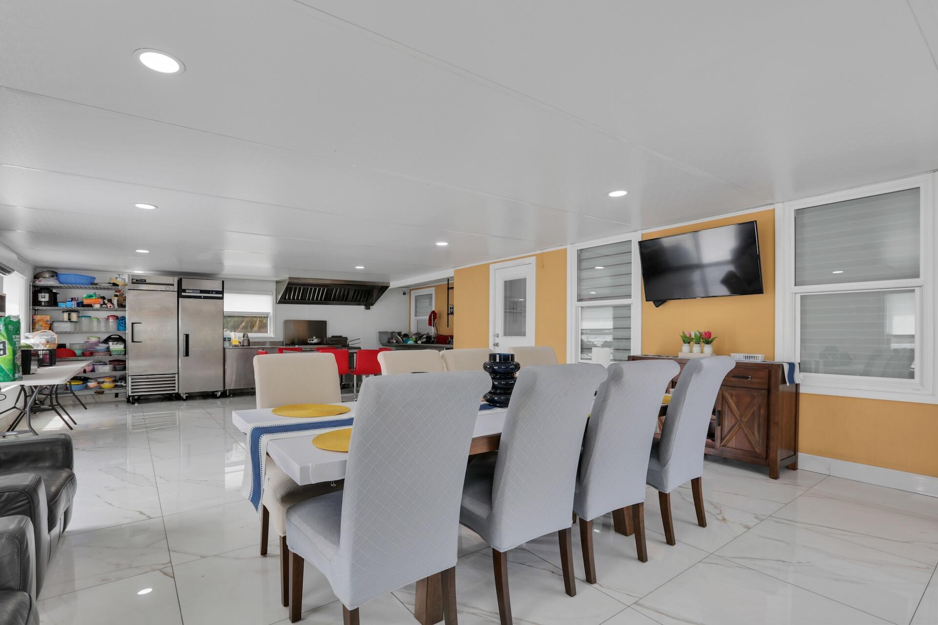 PALM BEACH FARMS CO PL NO 3 - Residential