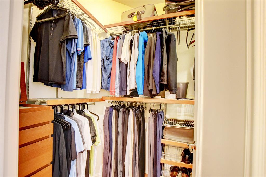 ADDISON RESERVE - Residential