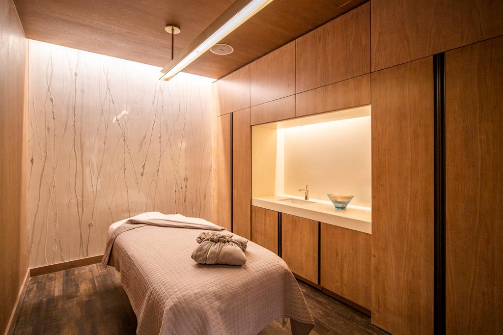 ADDISON RESERVE - Residential