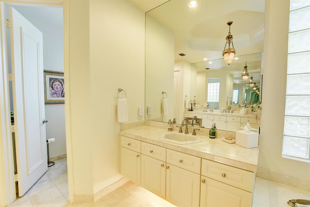 ADDISON RESERVE - Residential