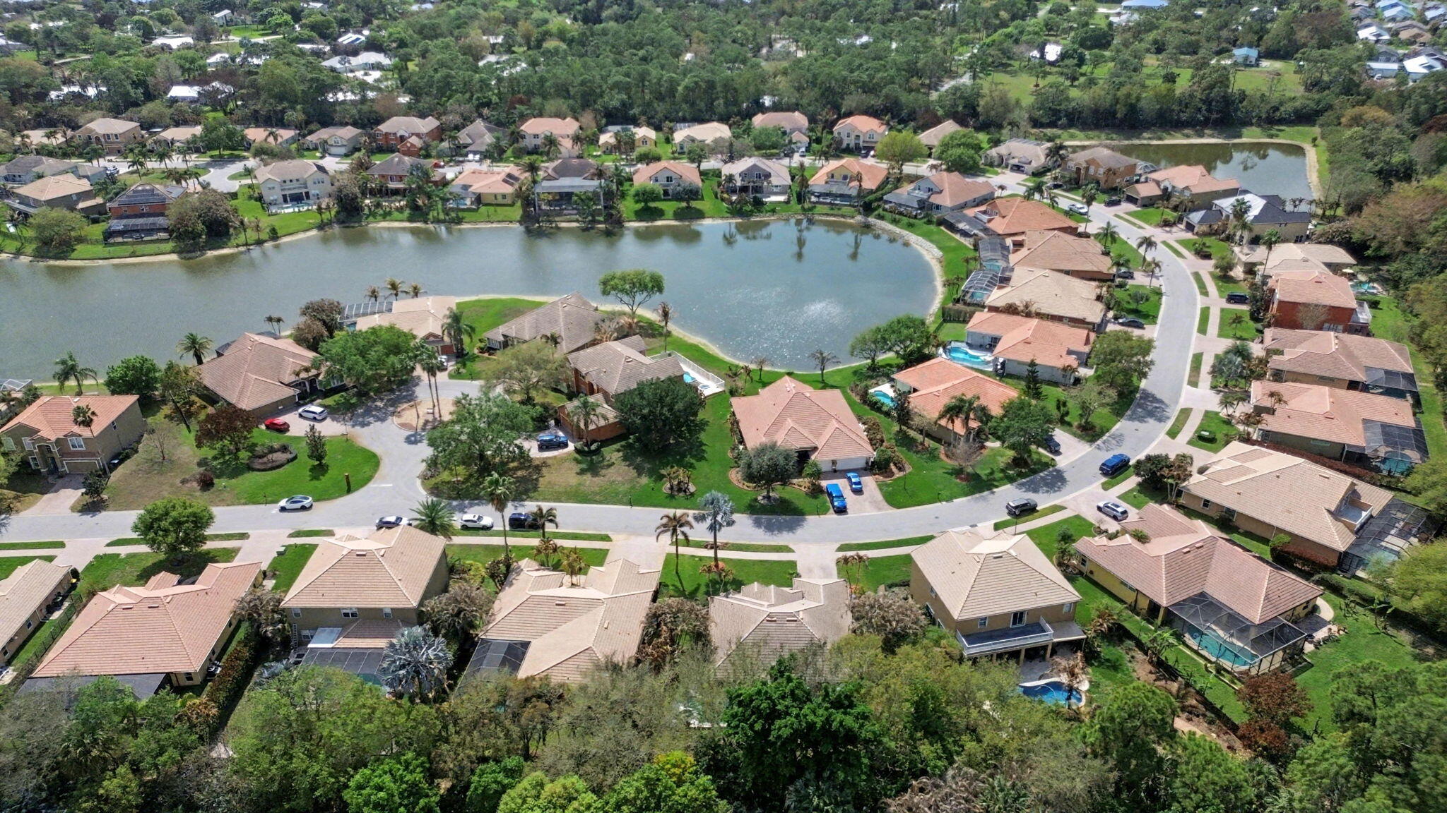 LAKE TUSCANY - Residential