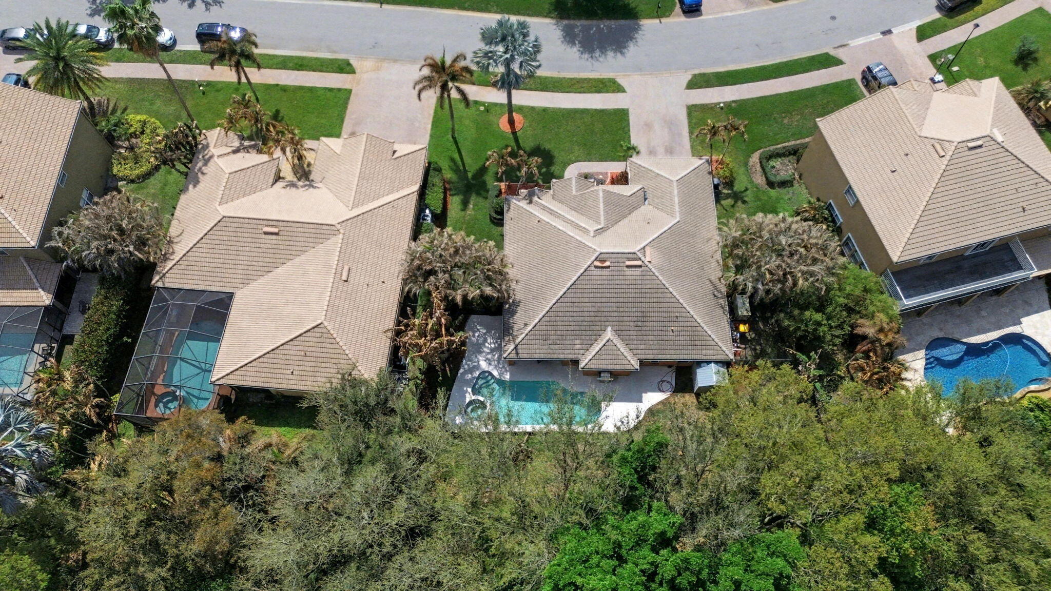 LAKE TUSCANY - Residential