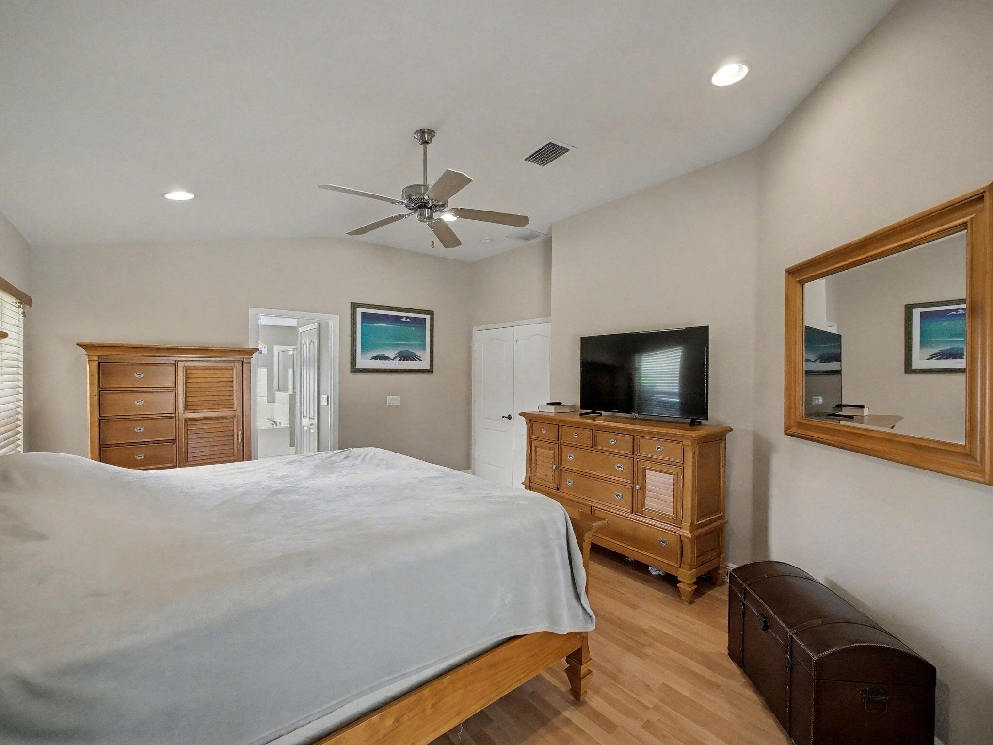 LAKE TUSCANY - Residential