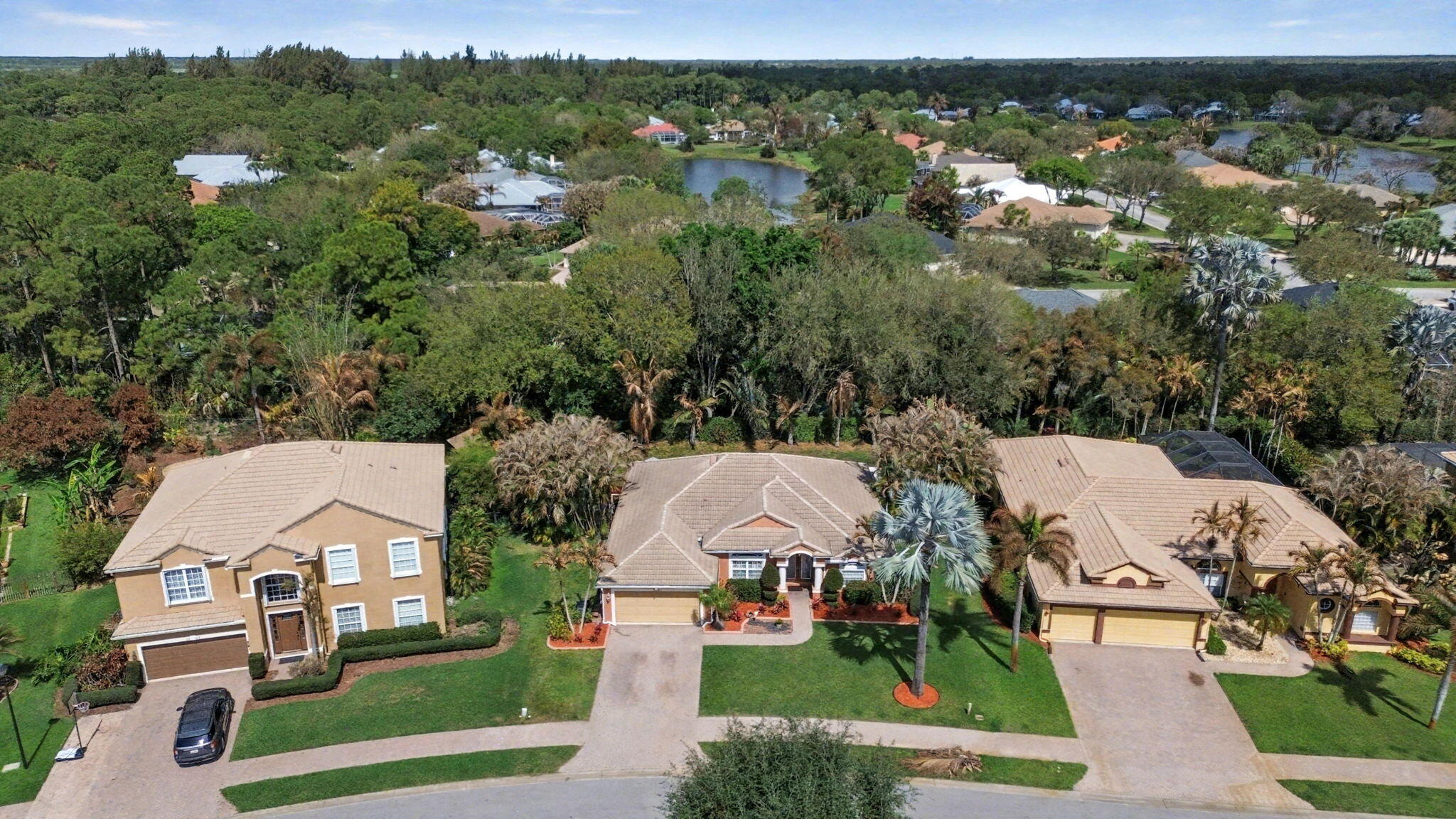 2041 SW Panther Trace