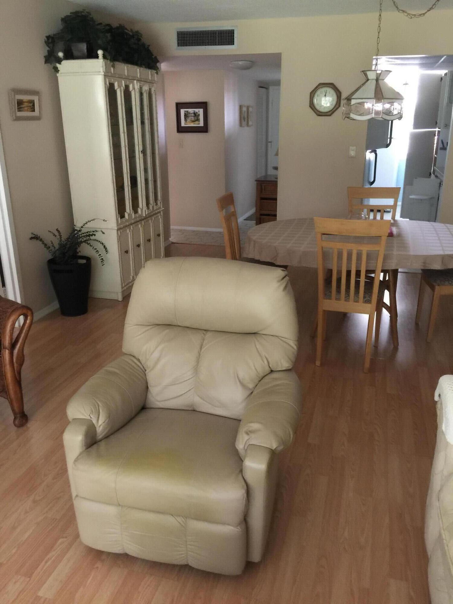CYPRESS CHASE CONDO NO 1 - Residential