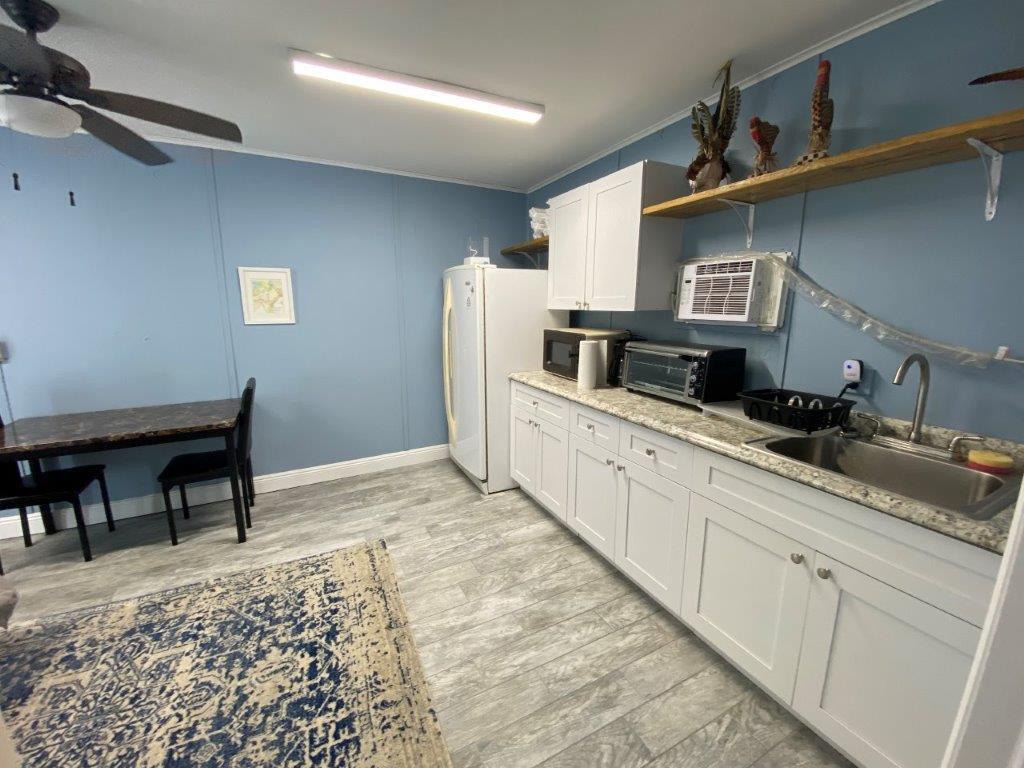 LOXAHATCHEE GROVES - Residential Lease