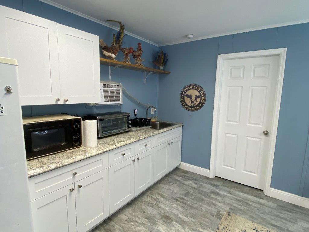 LOXAHATCHEE GROVES - Residential Lease