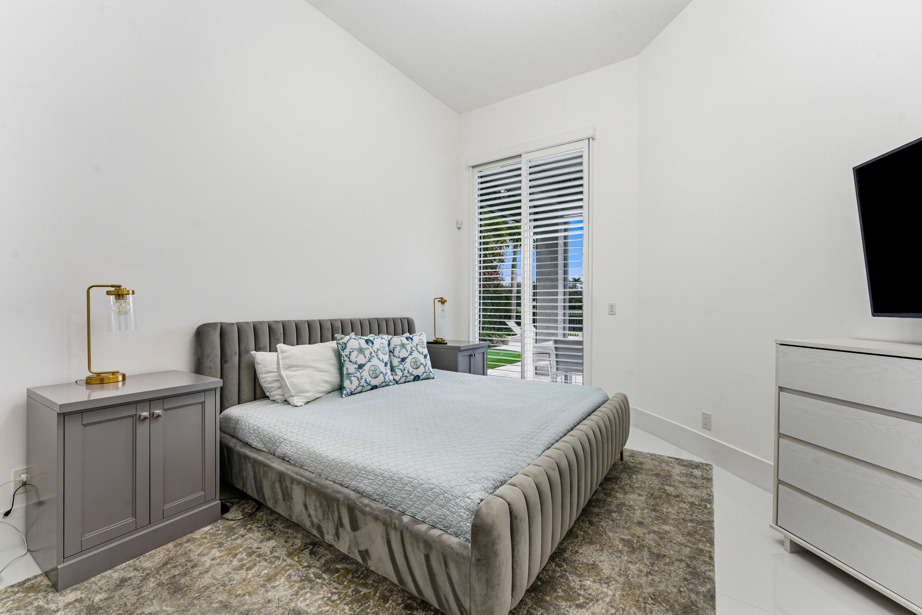 MIRASOL PAR F - Residential Lease