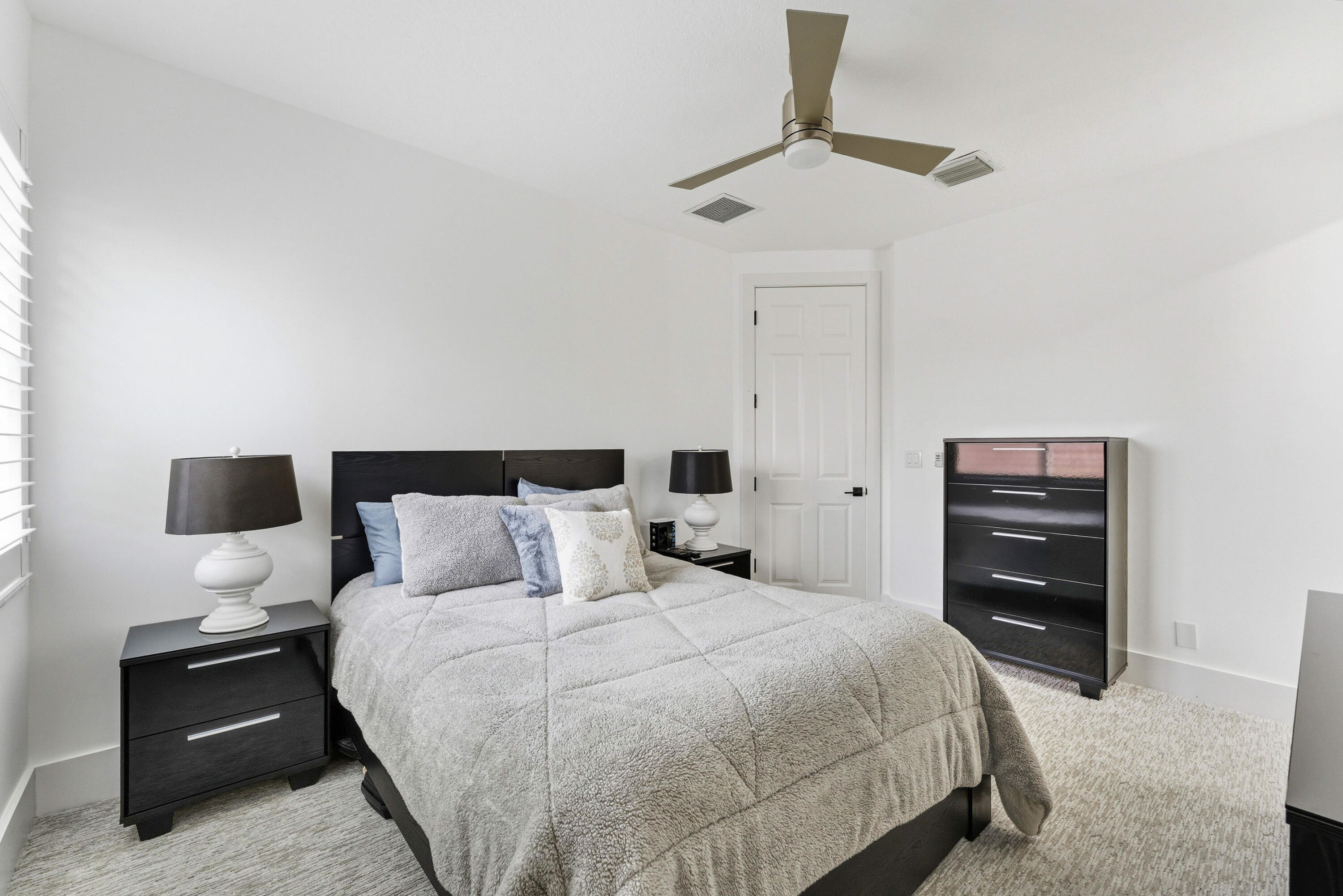 MIRASOL PAR F - Residential Lease