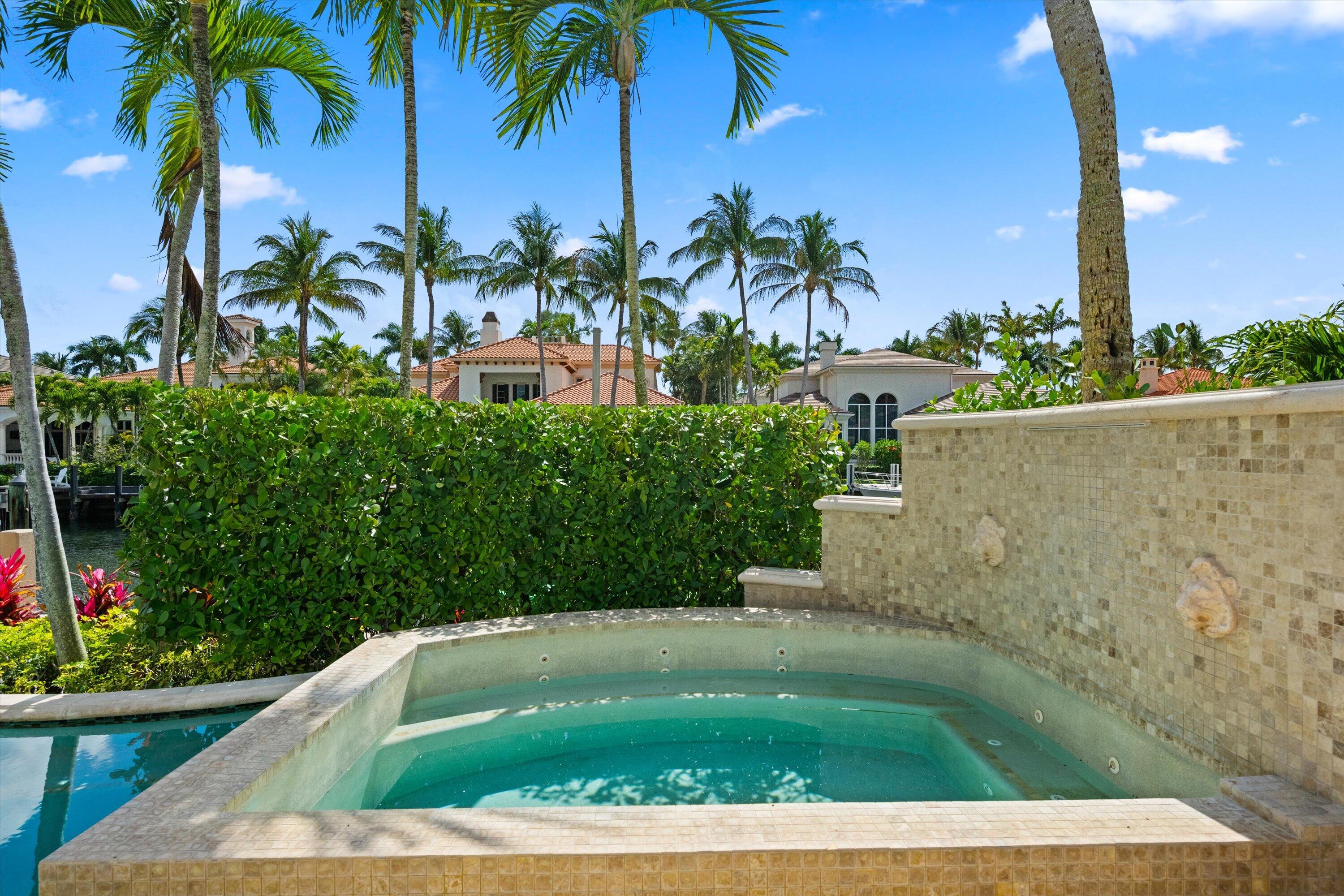 HARBOUR ISLES - Residential