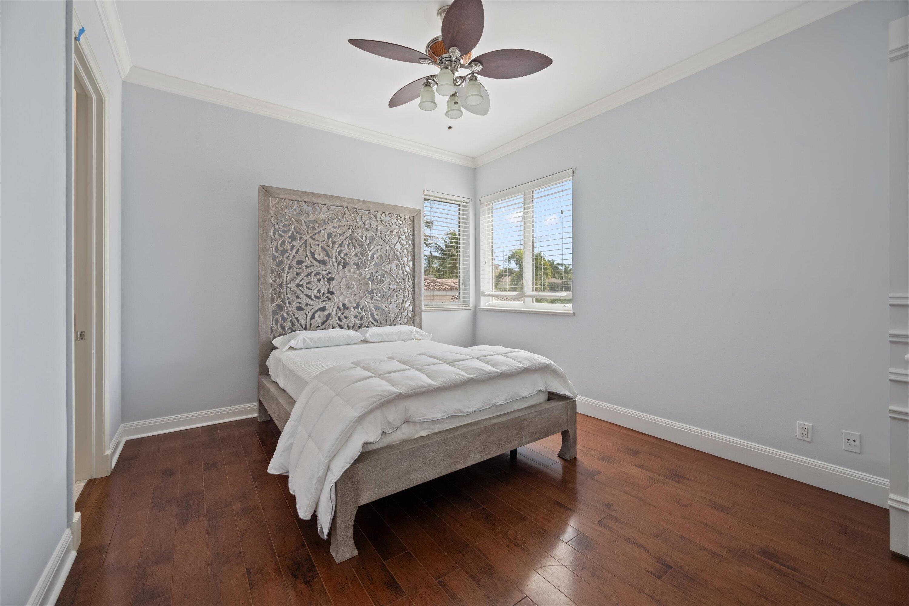 HARBOUR ISLES - Residential