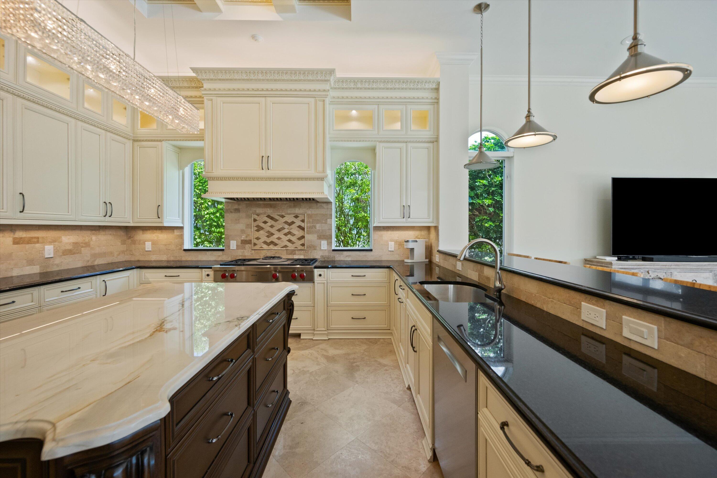 HARBOUR ISLES - Residential