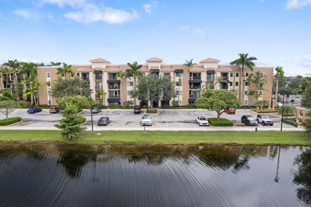 Photo of 4907 Midtown Lane #1306, Palm Beach Gardens, FL 33418 (MLS # B26077678)