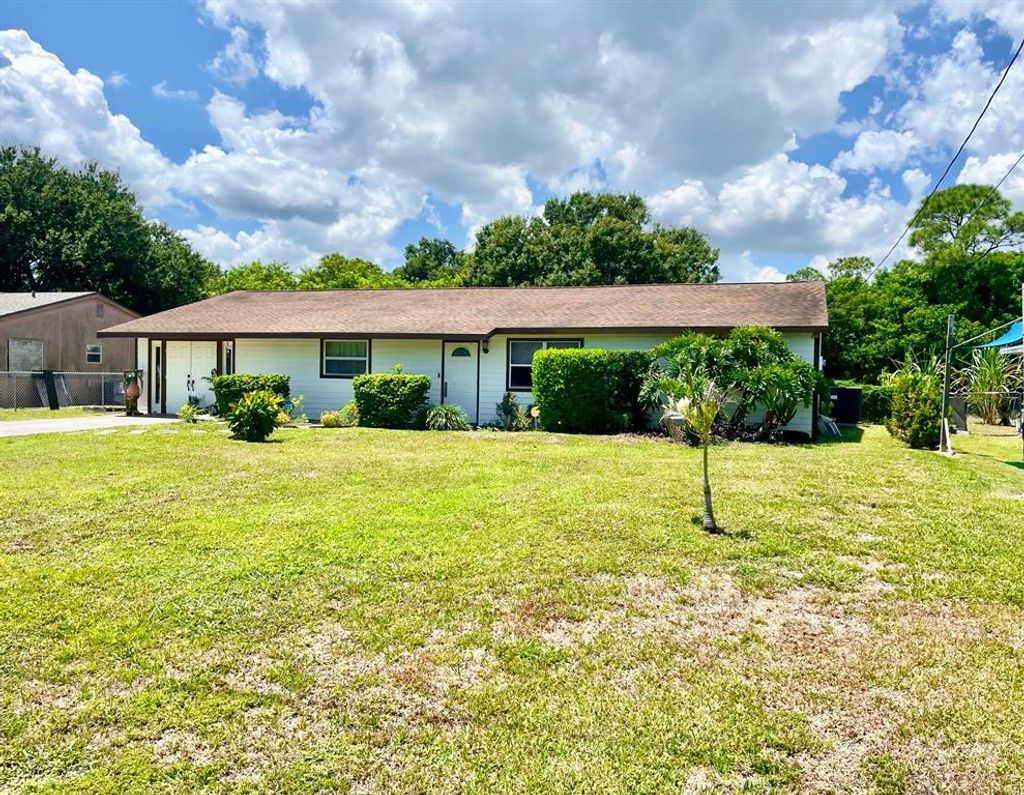 Photo of 2825 Harson Way, Fort Pierce, FL 34946 (MLS # R10740189)