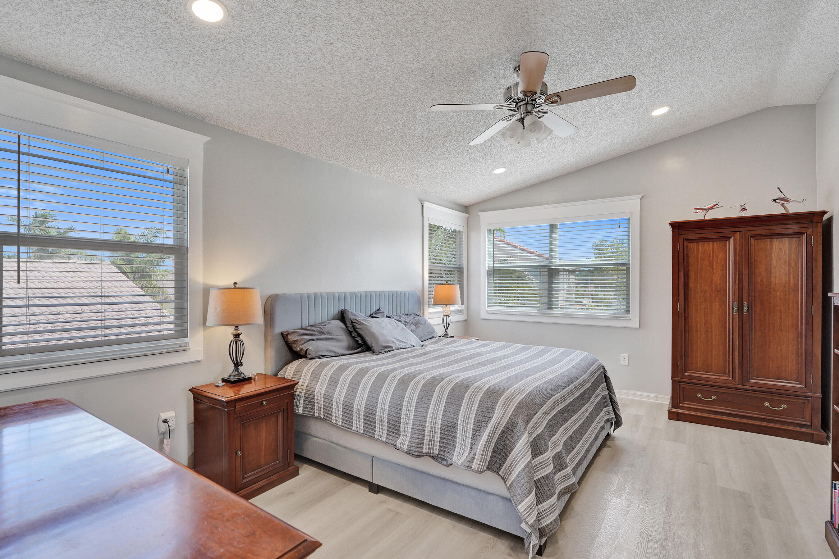 CHAPEL TRAIL II - Residential