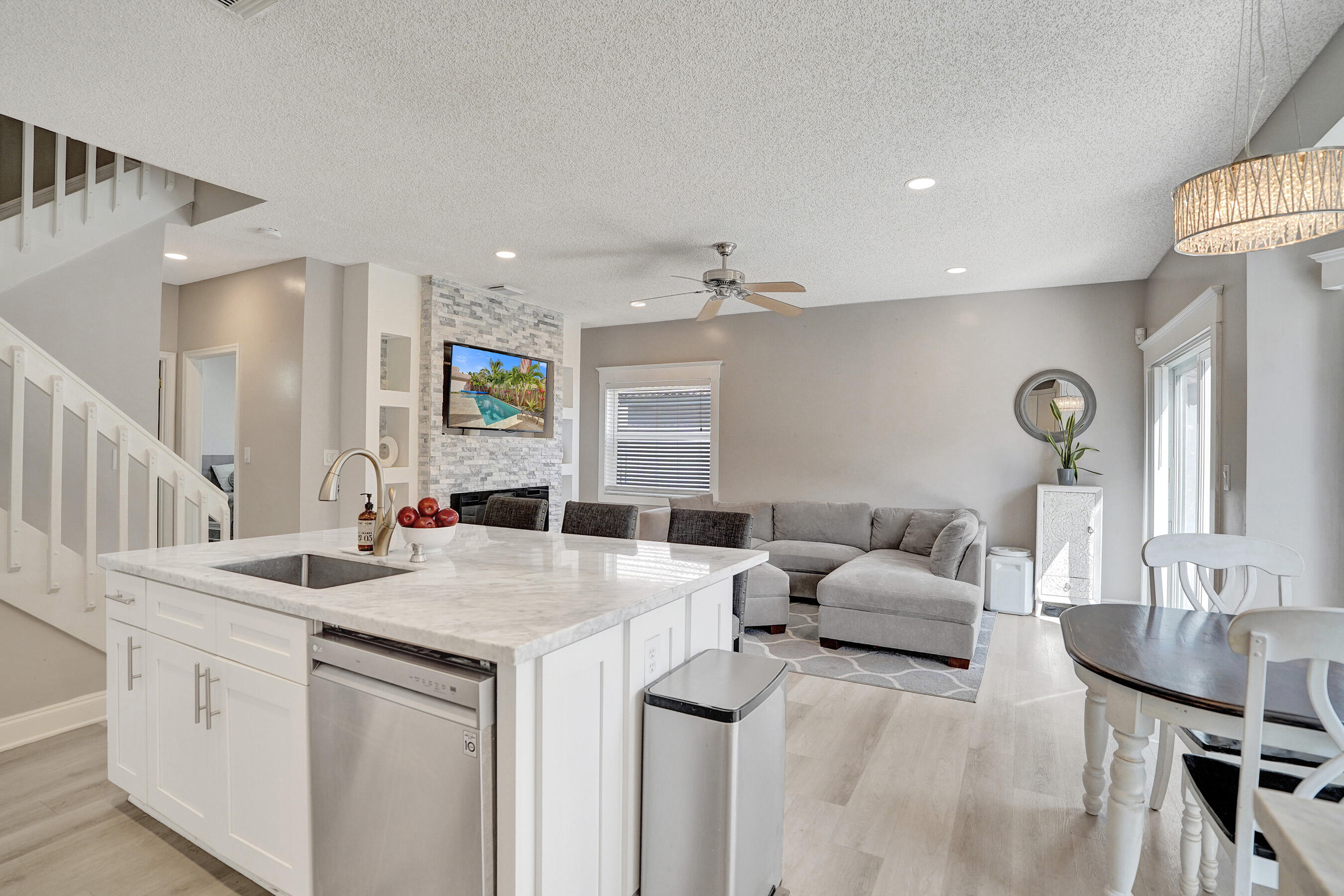 CHAPEL TRAIL II - Residential