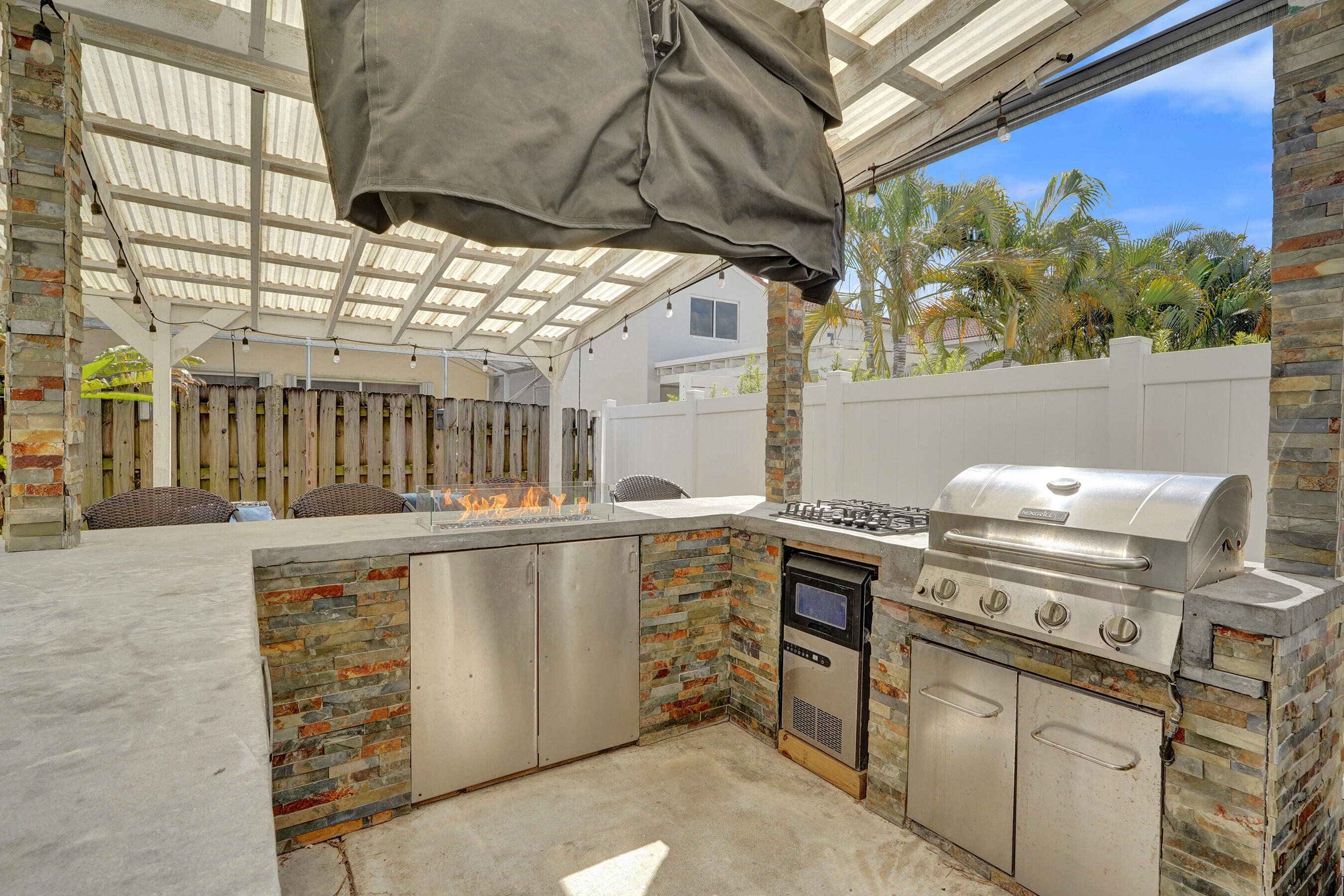 CHAPEL TRAIL II - Residential