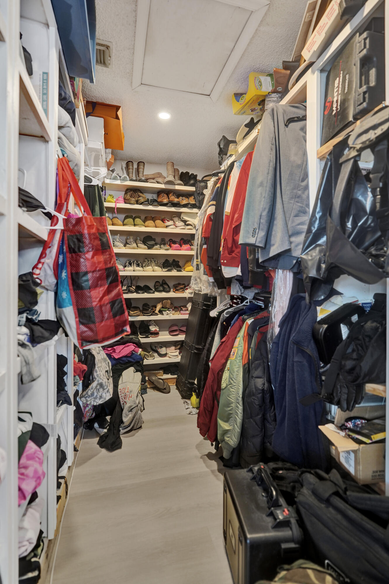 CHAPEL TRAIL II - Residential