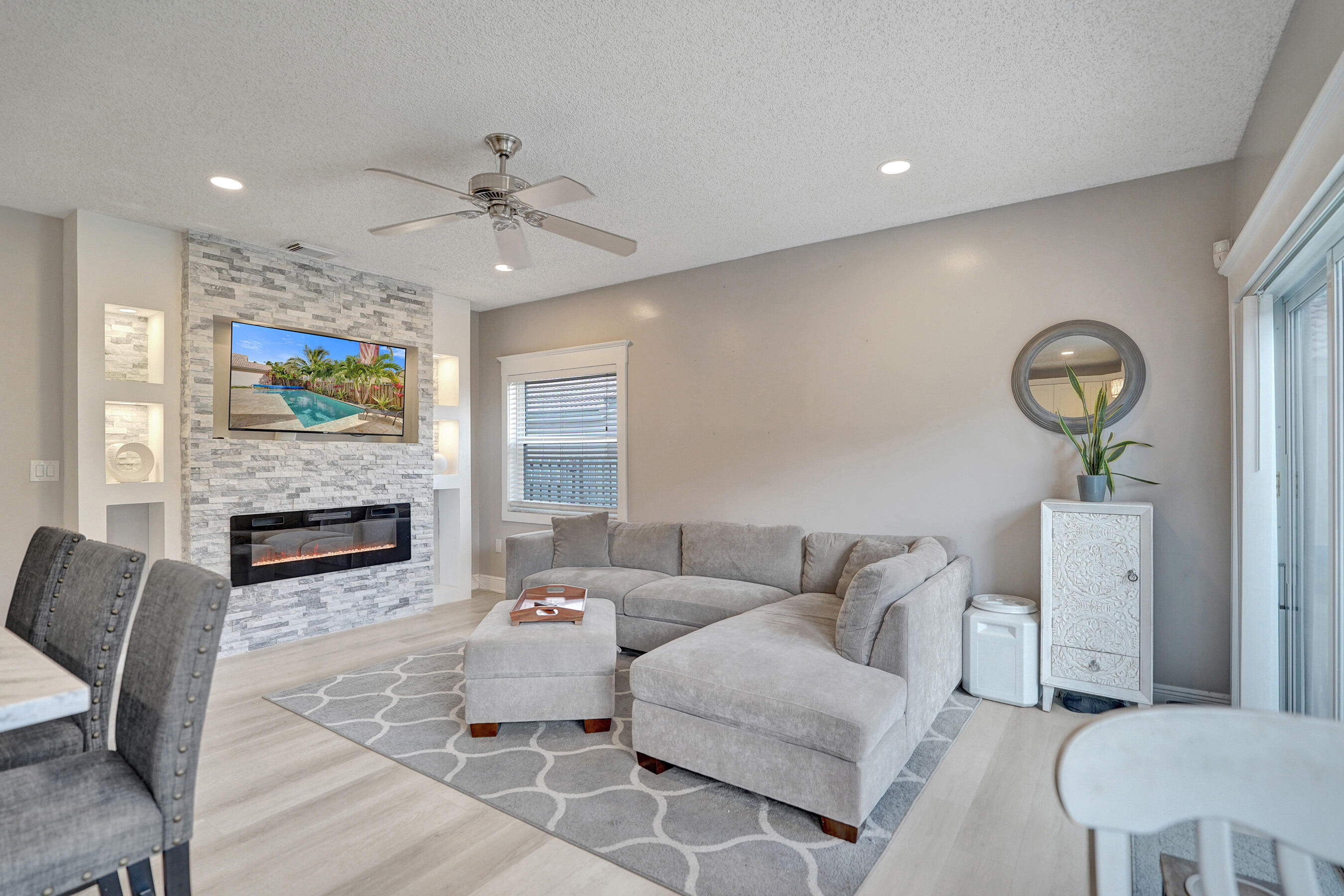 CHAPEL TRAIL II - Residential