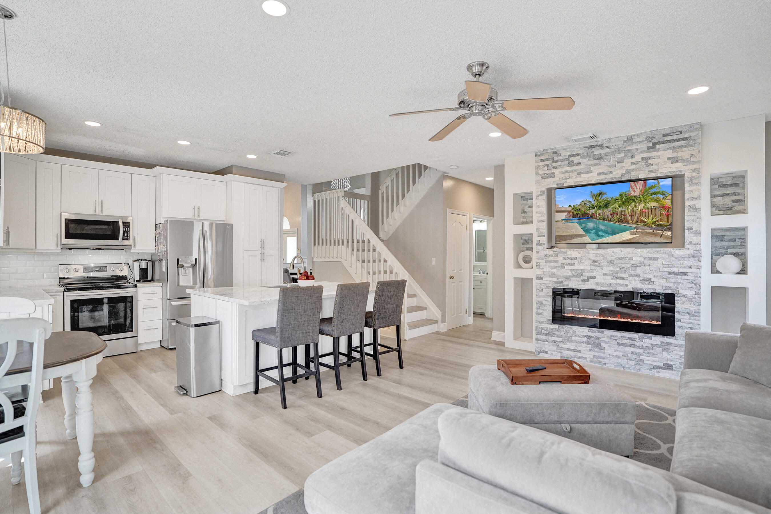 CHAPEL TRAIL II - Residential