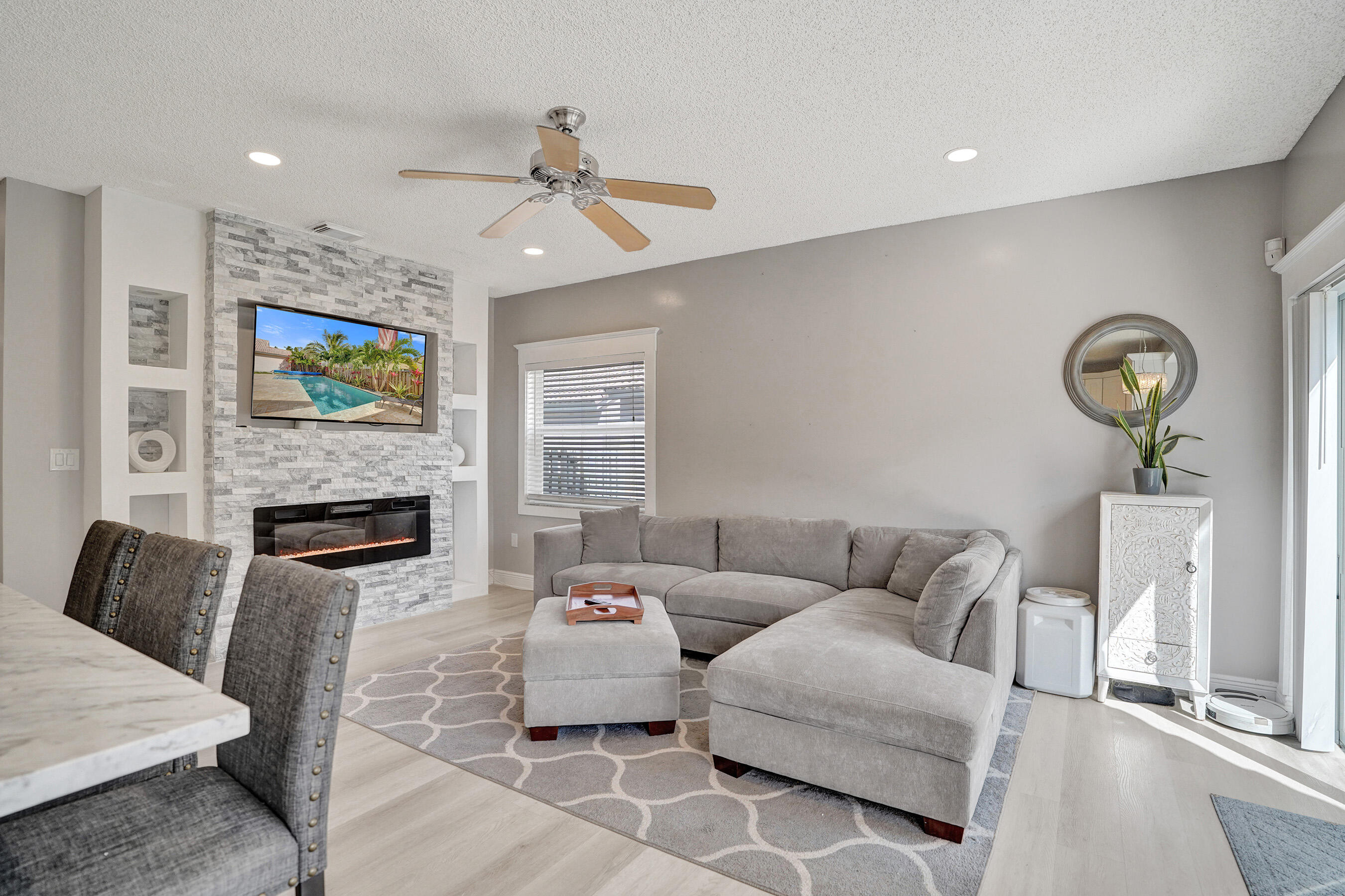 CHAPEL TRAIL II - Residential