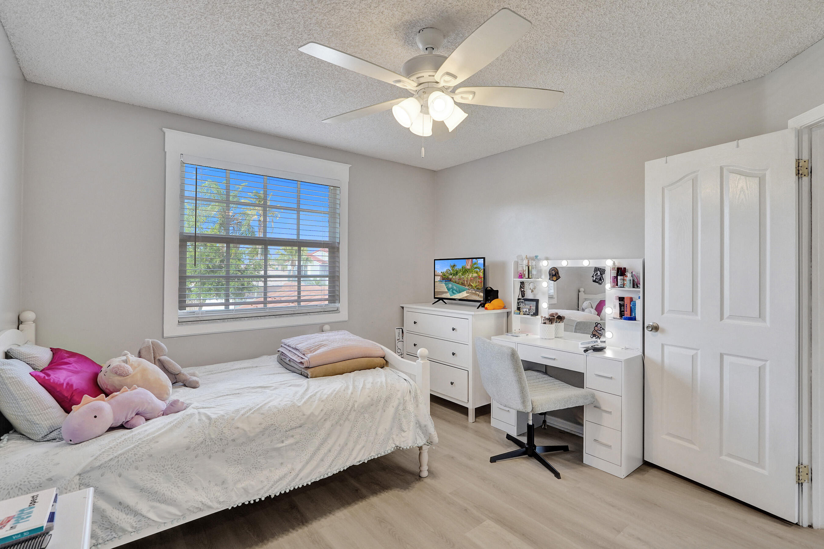 CHAPEL TRAIL II - Residential