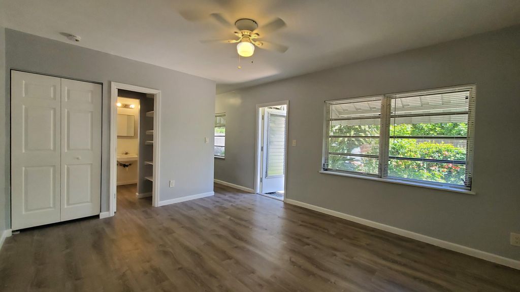 Photo of 221 Wenonah Place #5, West Palm Beach, FL 33405 (MLS # R10980693)