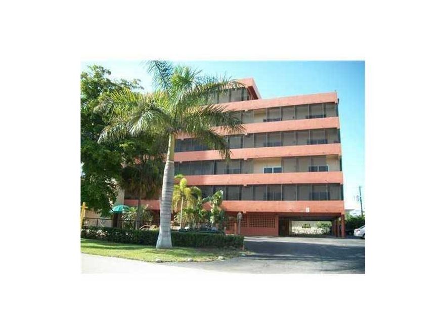 Move-in ready condo - in-unit washer/dryer and covered balcony.  Just one minute walk to the beach!  Community pool and a great building to live in.