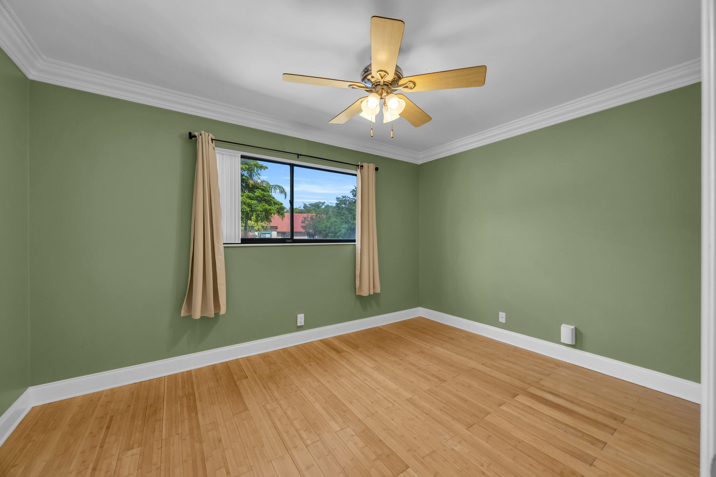 LEXINGTON GREEN CONDO - Residential