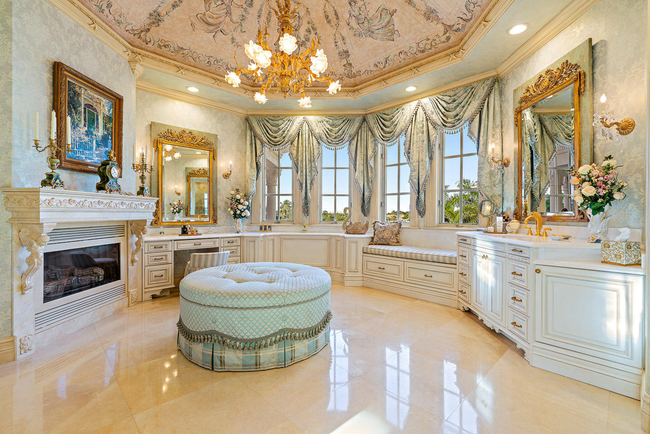 Admirals Cove - Residential