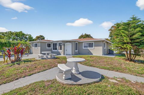 2849 SW 10th Street Fort Lauderdale FL 33312